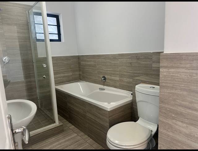 3 BEDROOM APARTMENT FOR SALE IN PARKLANDS NORTH